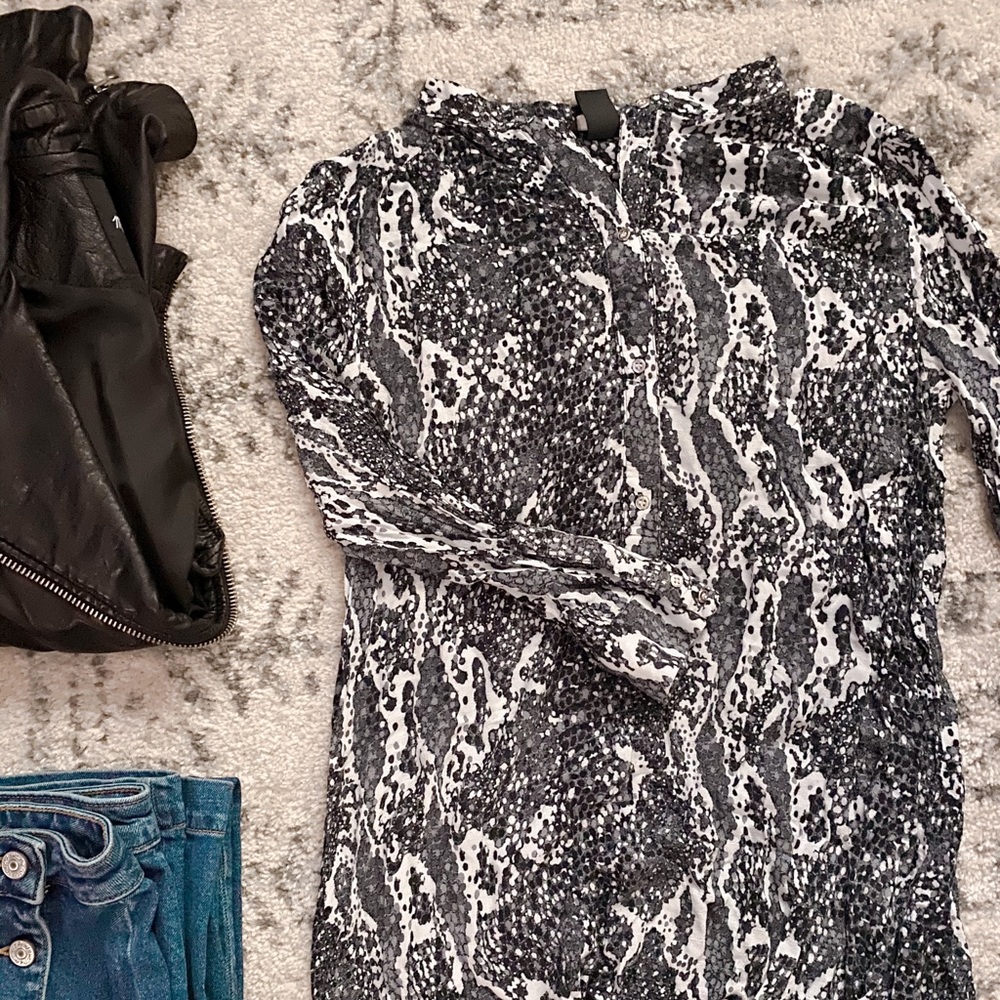 Snake Print Blouse - Picture 2 of 5